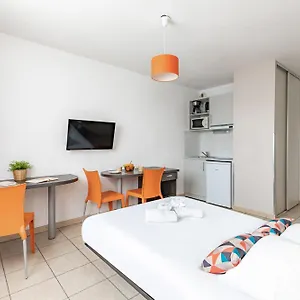 2* Aparthotel Appart'city Classic Marseille Aeroport - Vitrolles