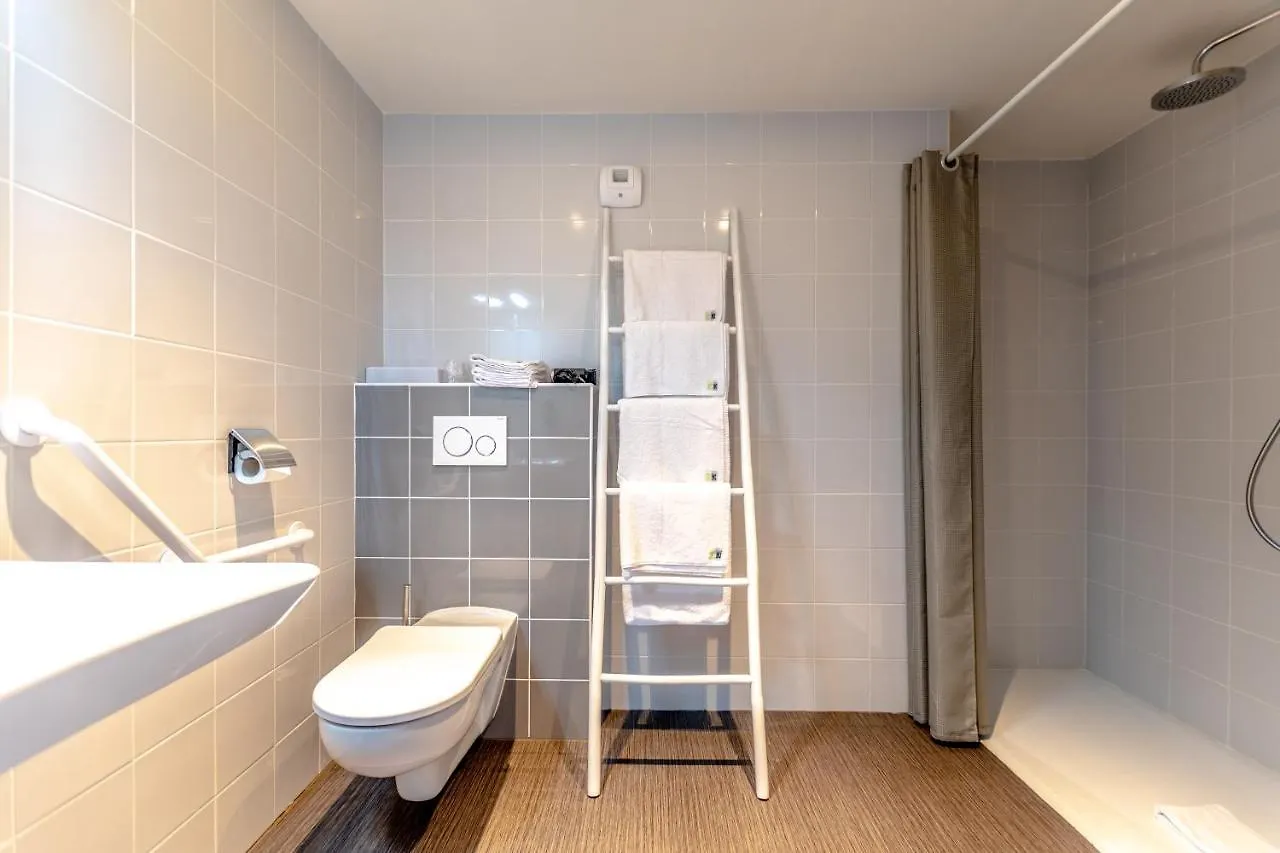 Saint-Raphaël Hotel Le Virevent 3*,  צרפת